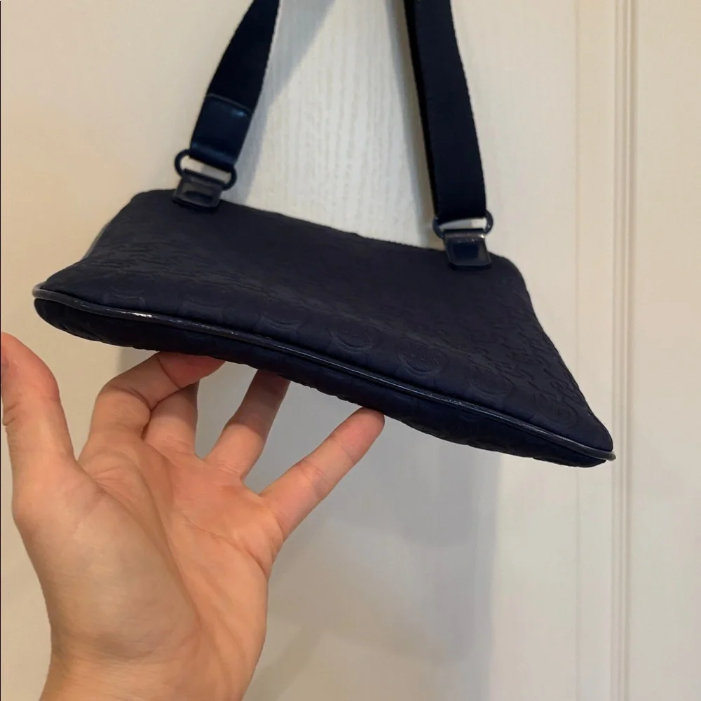 Michael Kors Dark Blue Messenger Bag‎ crossbody purse